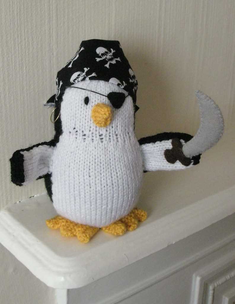 Knitted pirate hat pattern