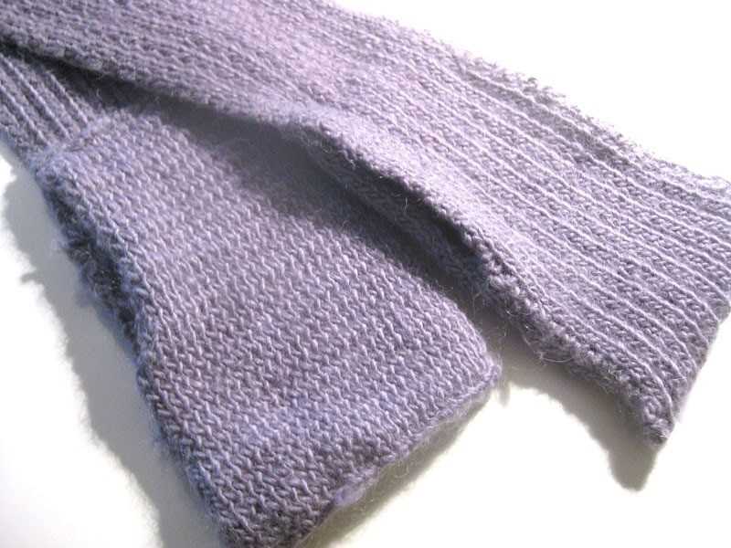 Knitted scarf with pockets free pattern