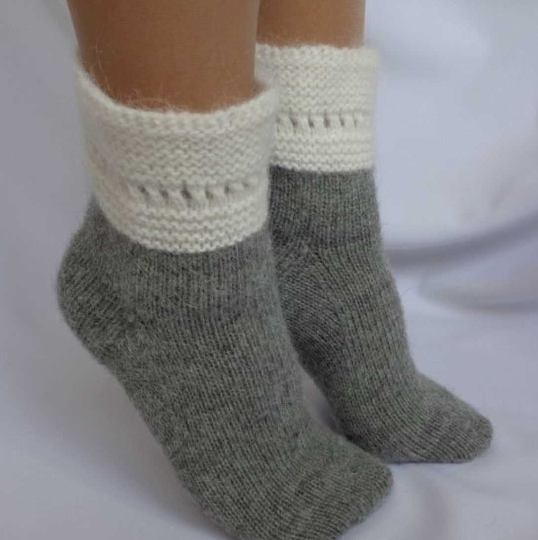 Knitted socks pattern free