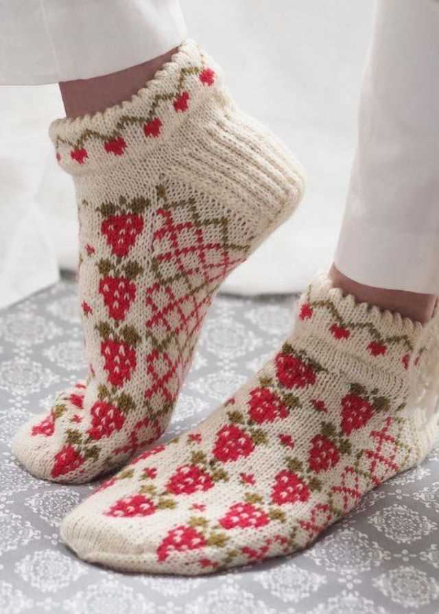 Knitted socks patterns