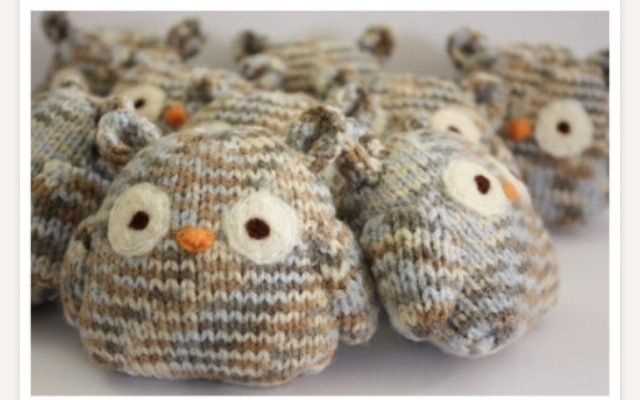 Knitted stuffed owl pattern