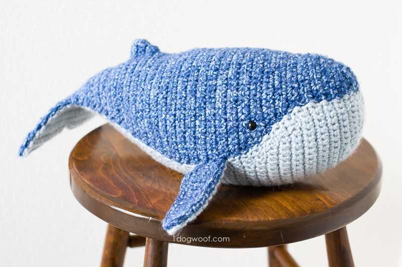 Knitted whale pattern free