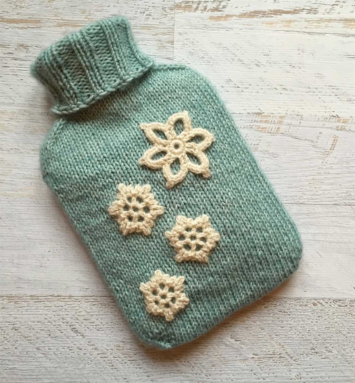 Knitted bottle cover pattern