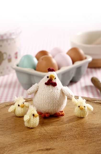 Knitted chick pattern