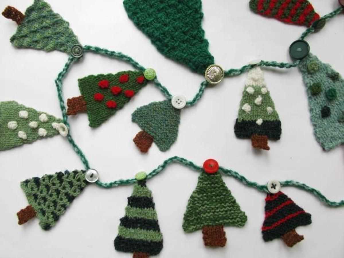 Knitted christmas lights free pattern