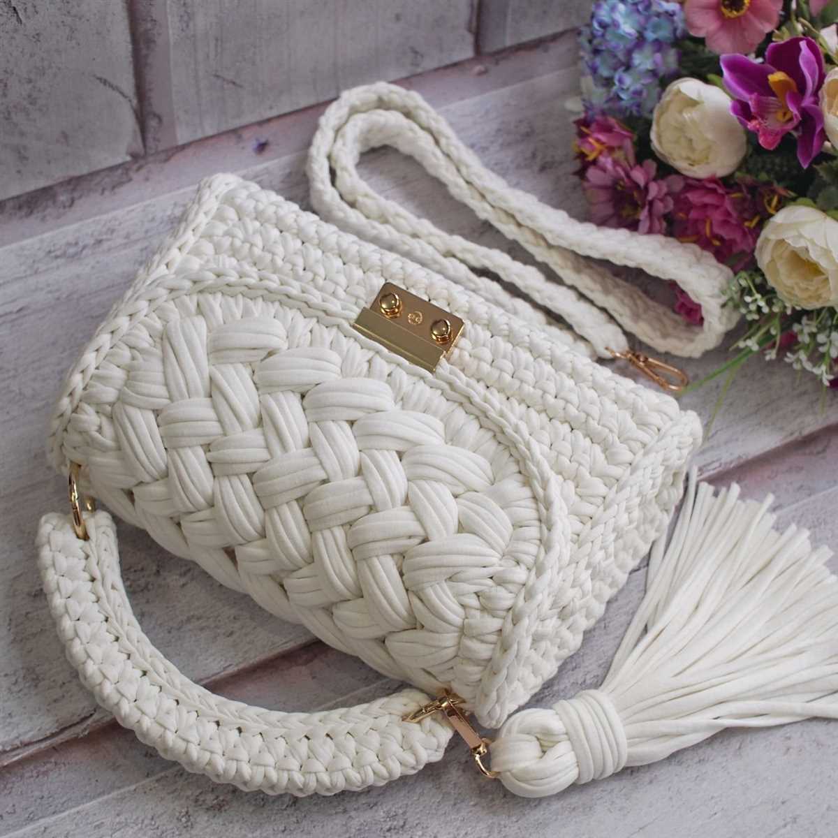 Knitted clutch bag pattern