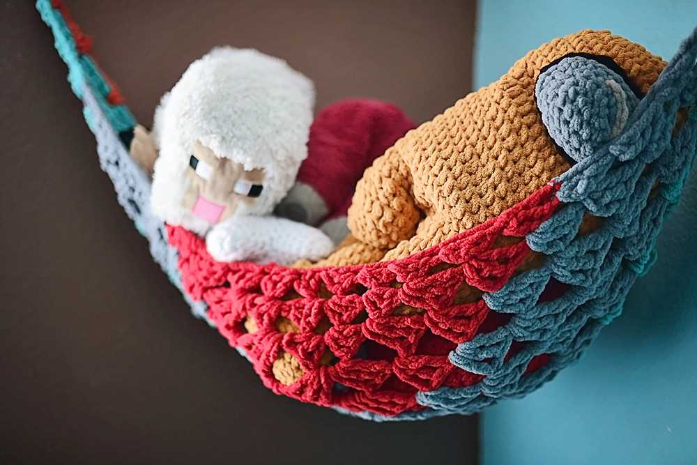 Knitted hammock pattern