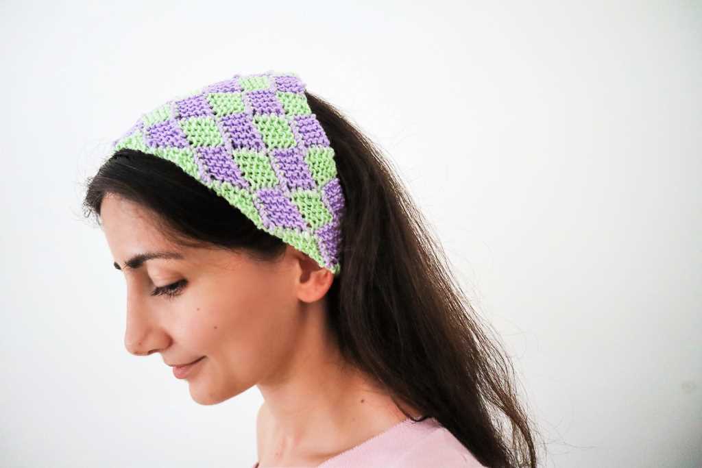 Knitted head bandana pattern