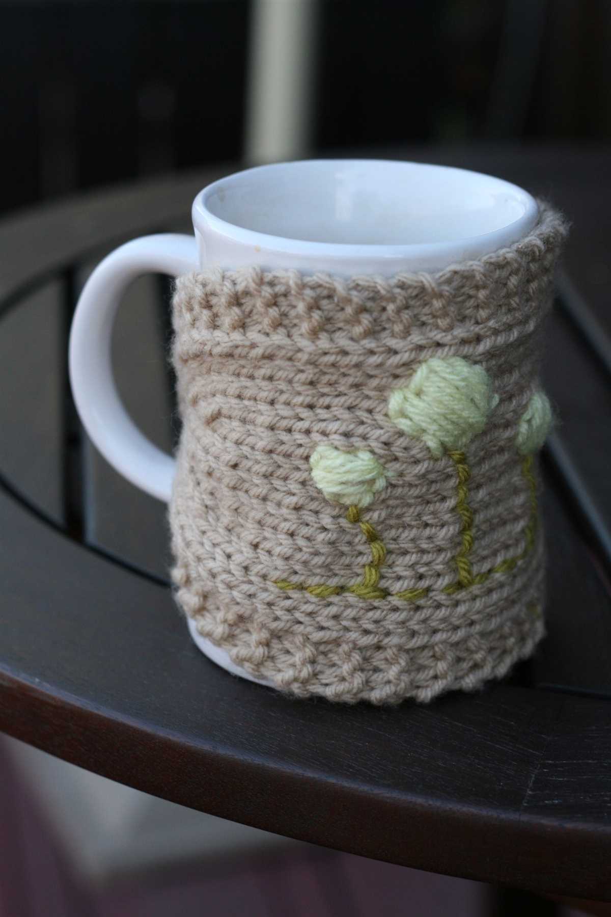 Knitted mug cozy pattern