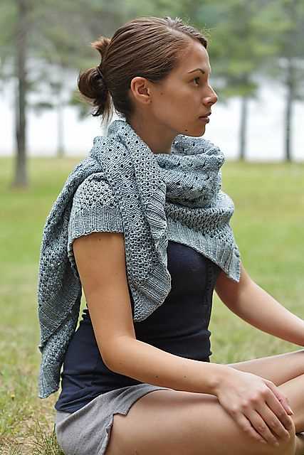 Knitted scarf with pockets free pattern