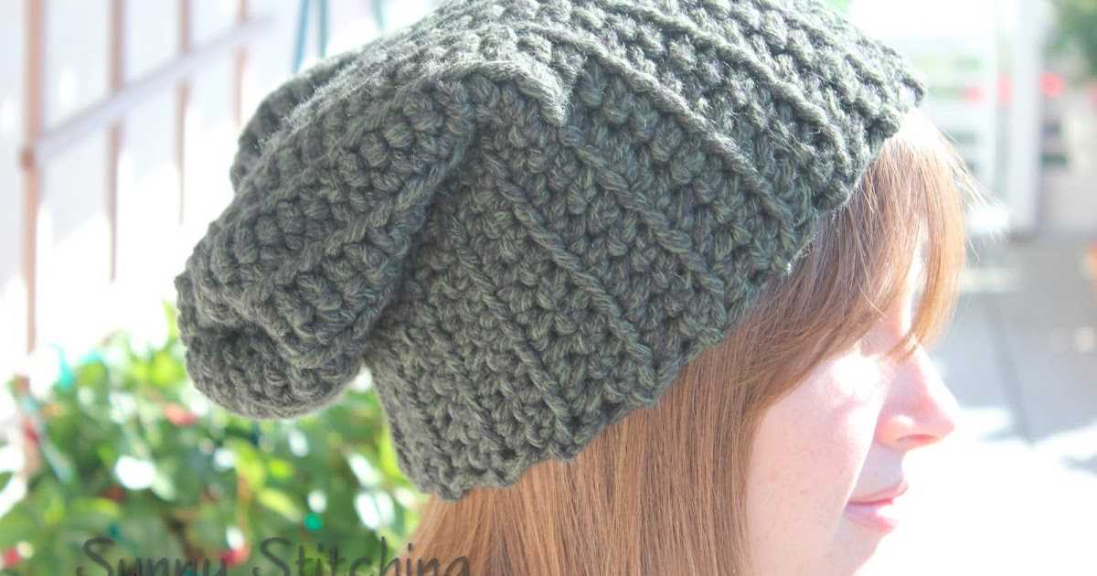 Get cozy with this free pattern for a knitted slouchy hat Knitted slouchy hat pattern free