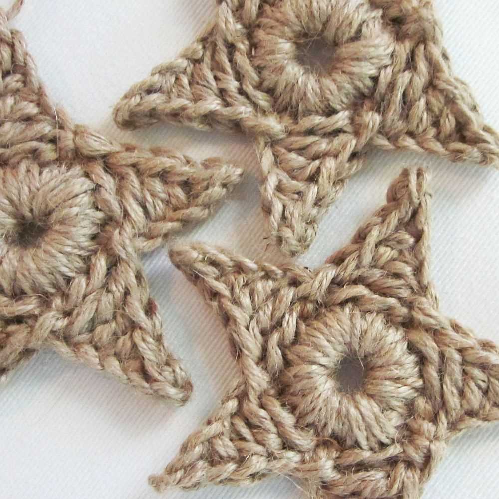 Knitted star ornament pattern