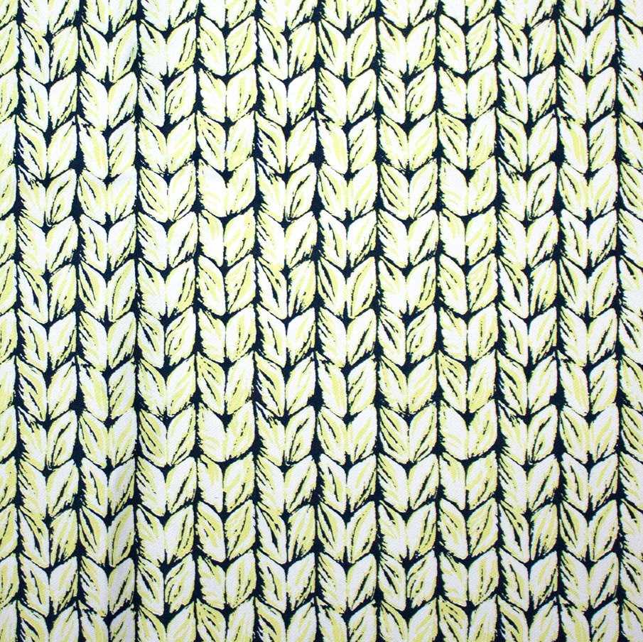 Knitting a picture pattern