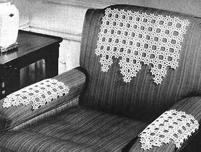 Knitting pattern for chair arm covers