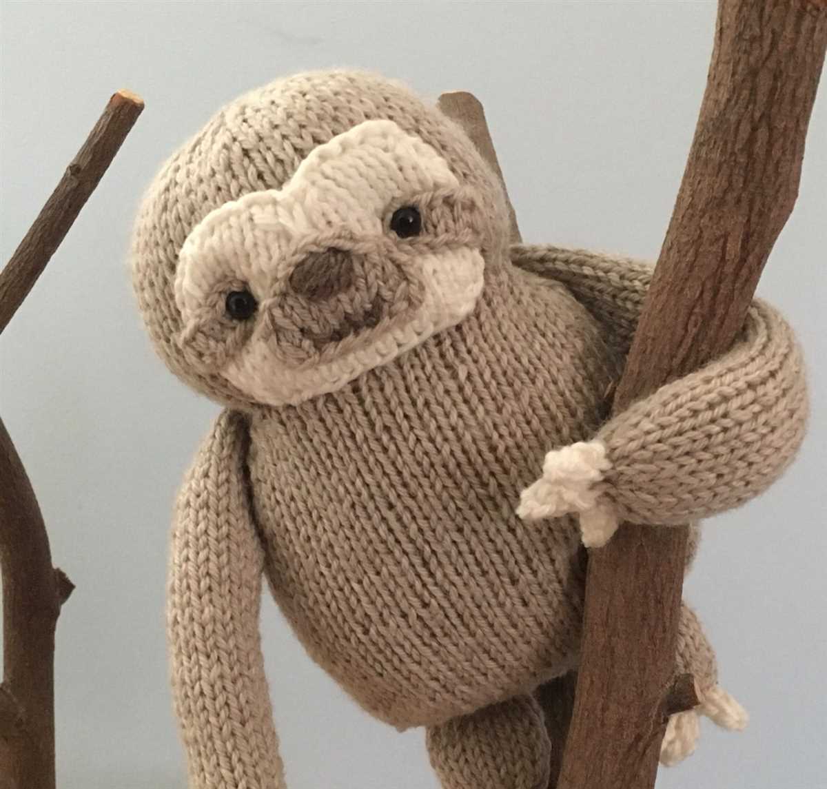 Knitting pattern for sloth