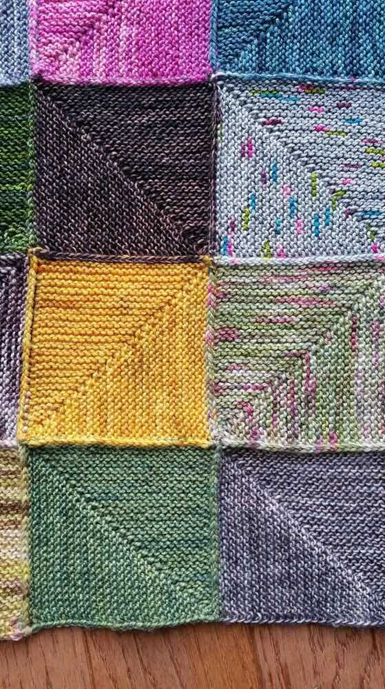 Knitting pattern for squares for blanket