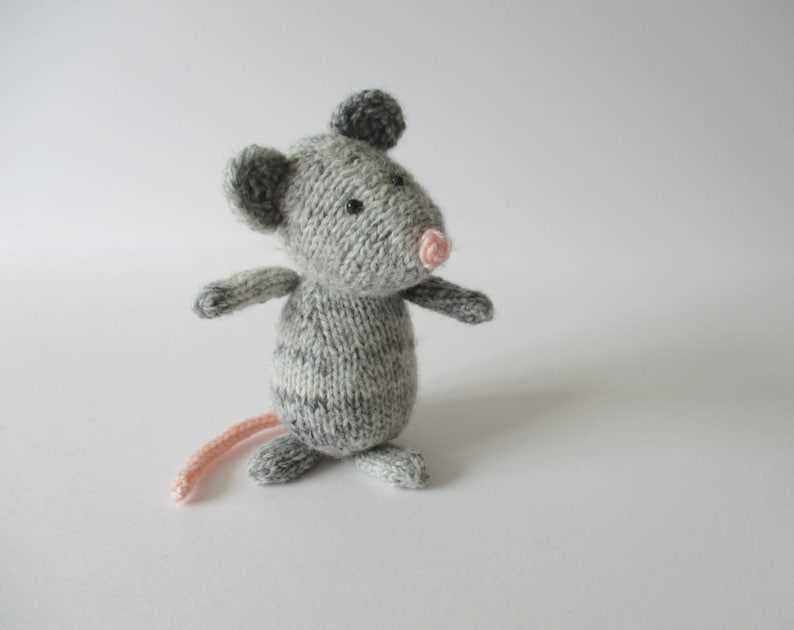 Knitting patterns for mice