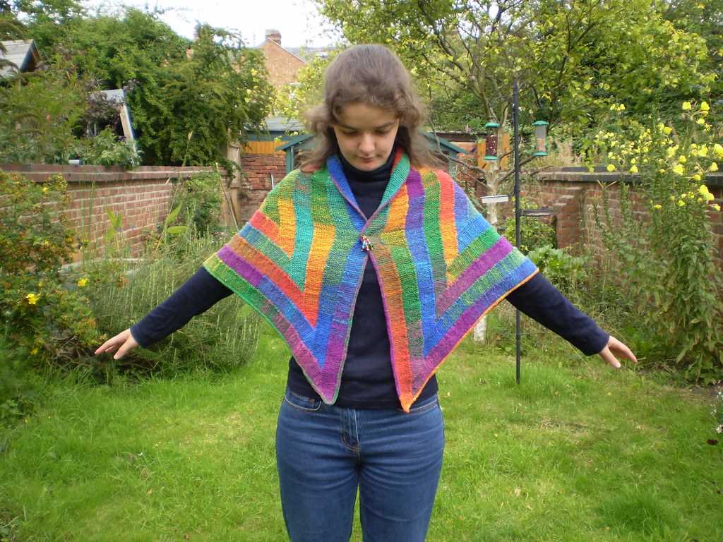Knitting patterns poncho shawls