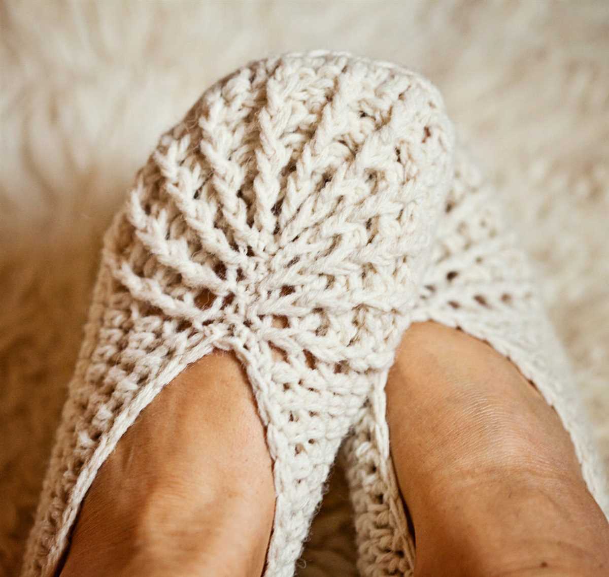 Knitting patterns slippers adults