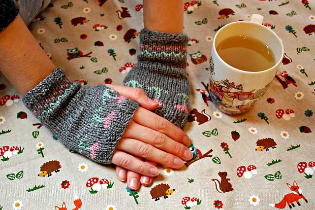 Small Needle, Big Patterns - Explore the Versatility of Size 6 Knitting Needles Knitting patterns using size 6 needles
