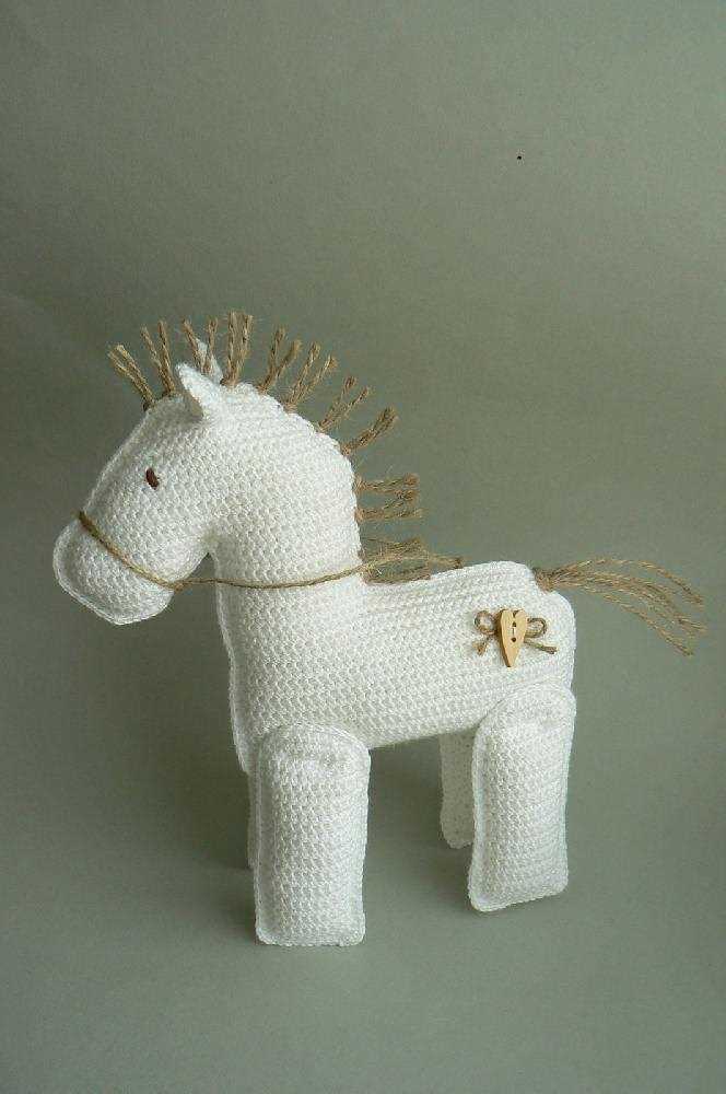 Knitting horse pattern