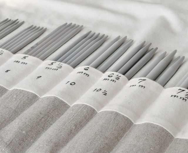 Knitting needle storage case pattern