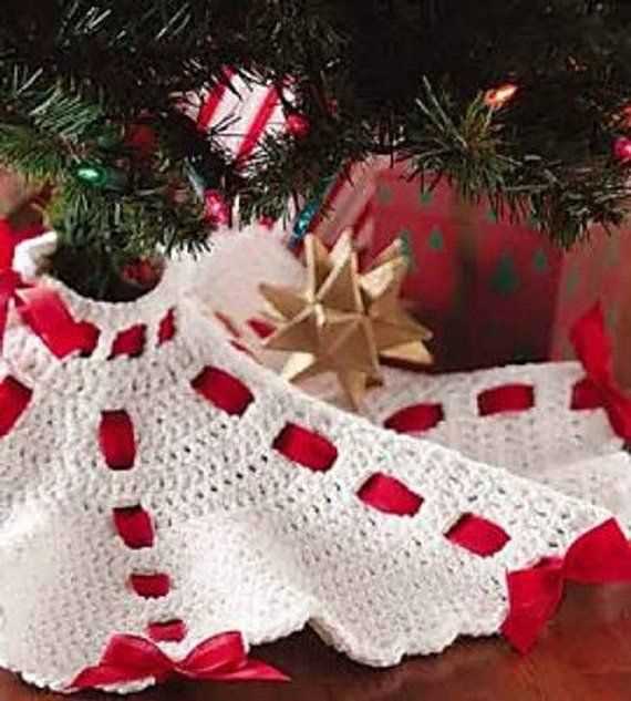 Knitting pattern christmas tree skirt