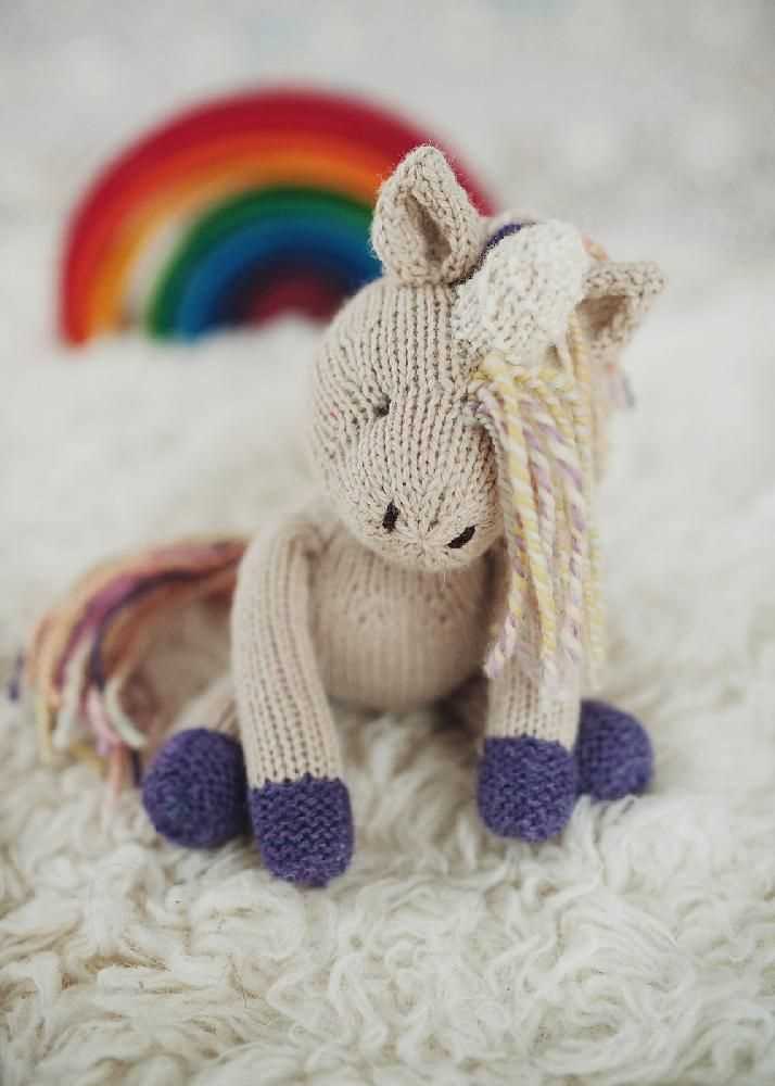 Knitting pattern unicorn