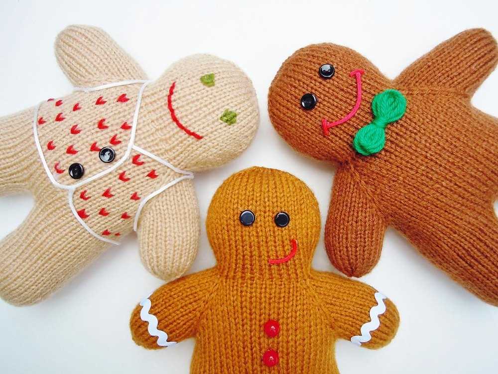 Knitting patterns for chocolate orange covers