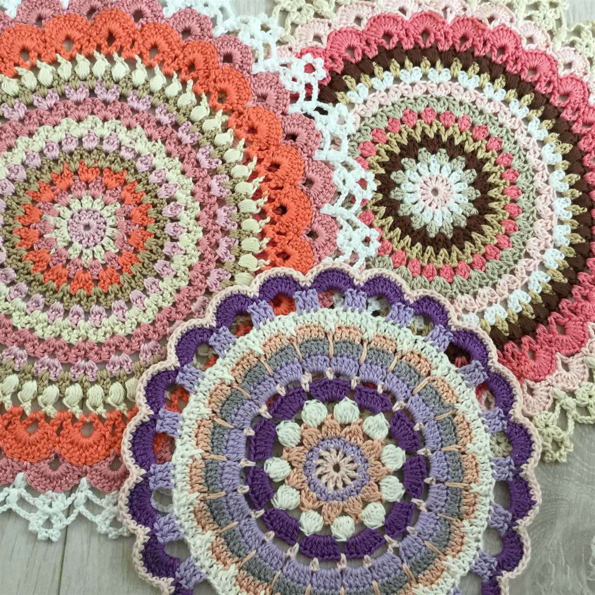 Explore Fascinating Knitting Patterns for Mandala Yarn Knitting patterns for mandala yarn