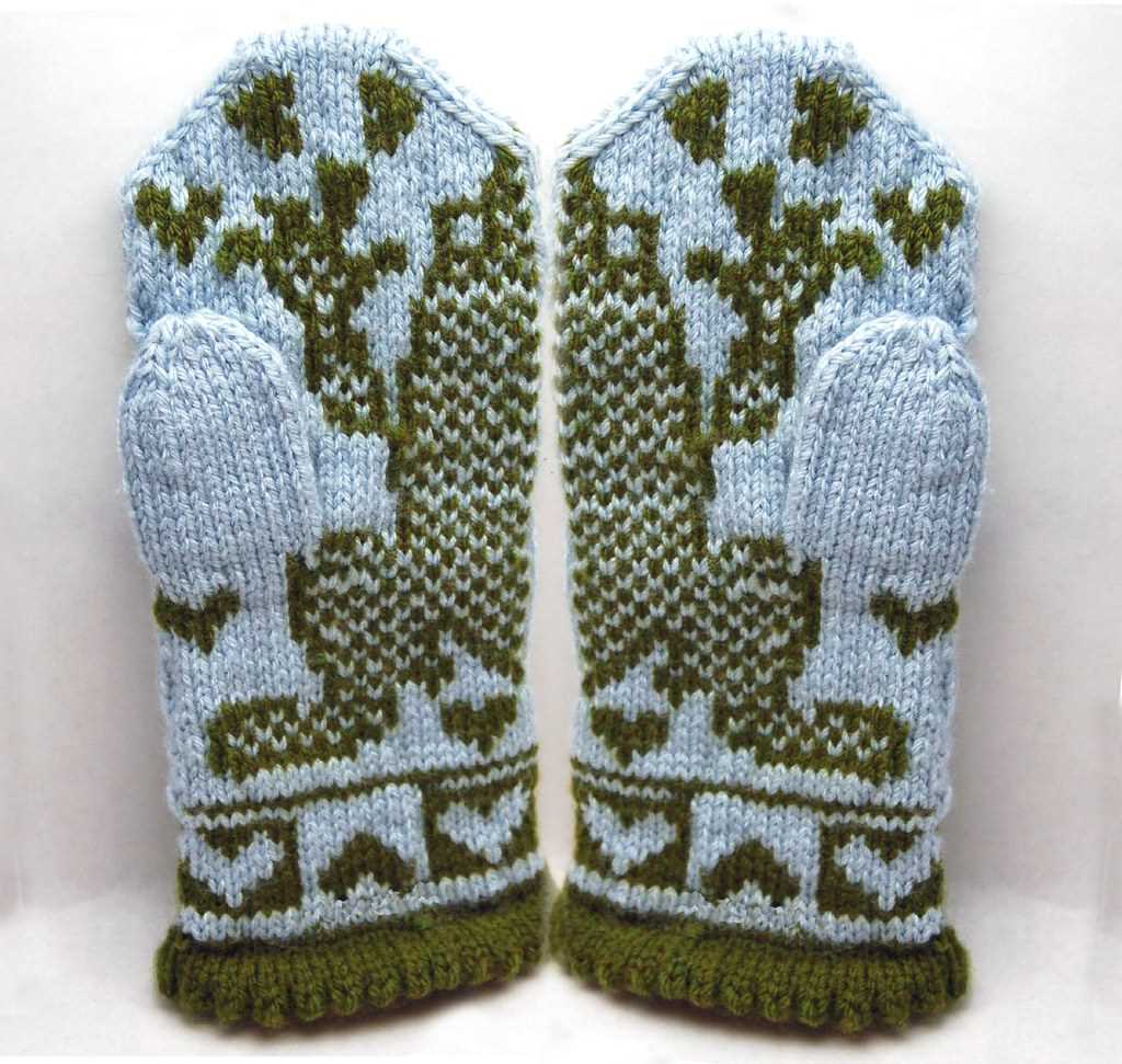 Knitting patterns for mittens and hats