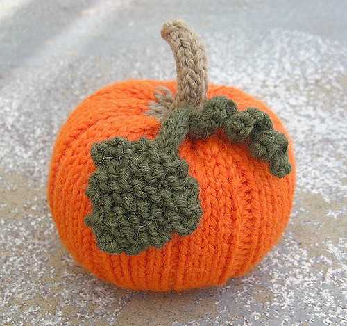 Knitting patterns pumpkins