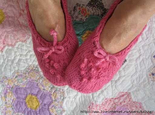 Knitting patterns slippers adults