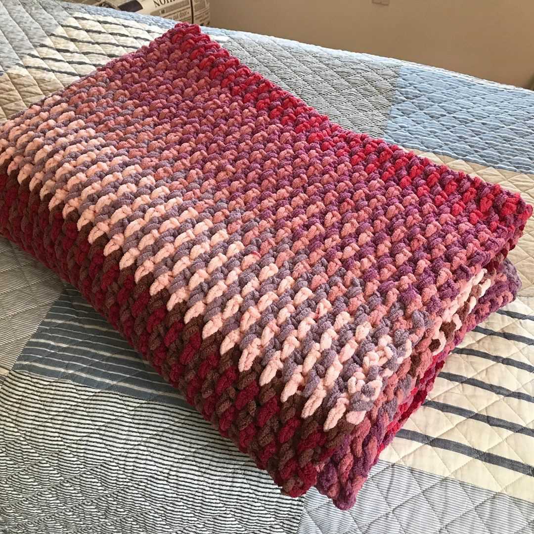 Bernat blanket yarn knit hat pattern