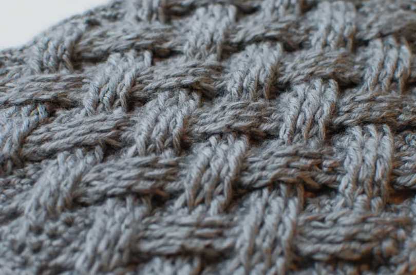 Woven cable knitting pattern