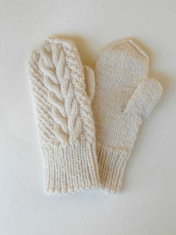 Lace mittens knitting pattern