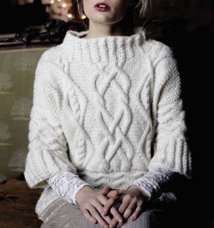 Ladies batwing jumper knitting pattern