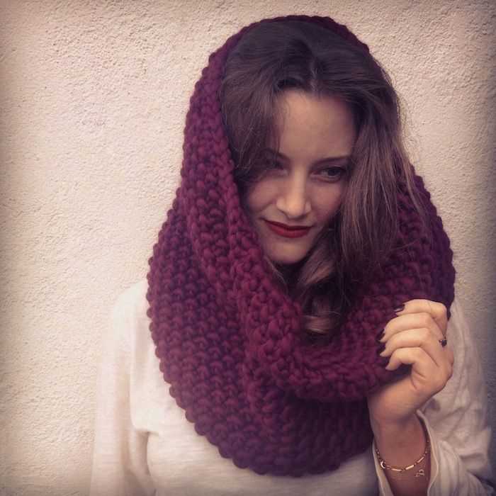 Ladies snood knitting pattern