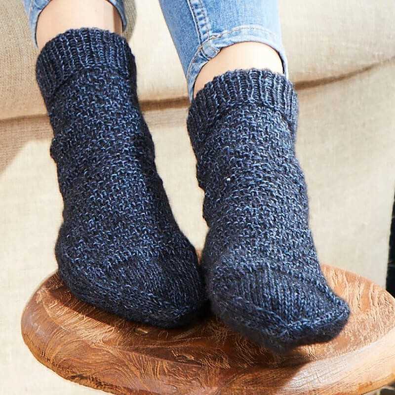 Alpaca socks knitting pattern