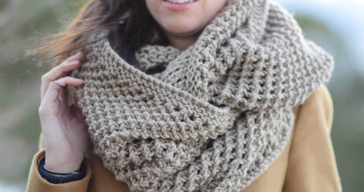 Ladies snood knitting pattern