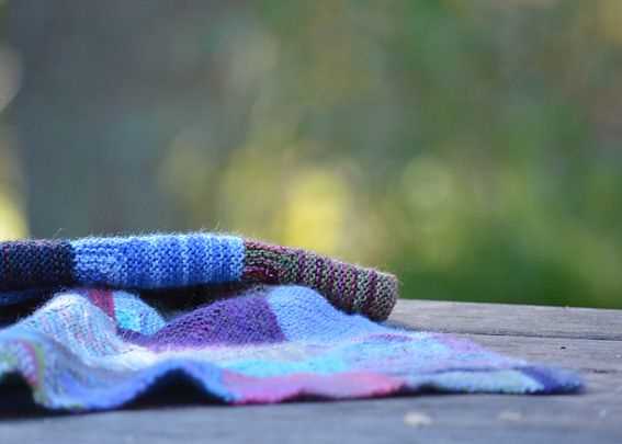 Mitered blanket knitting pattern