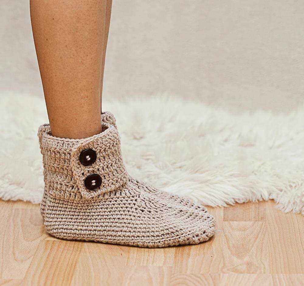 3 in 1 button boots knitting pattern