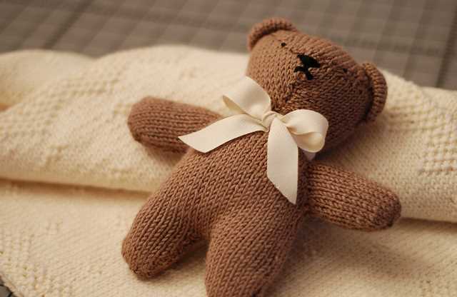 Little teddy knitting pattern