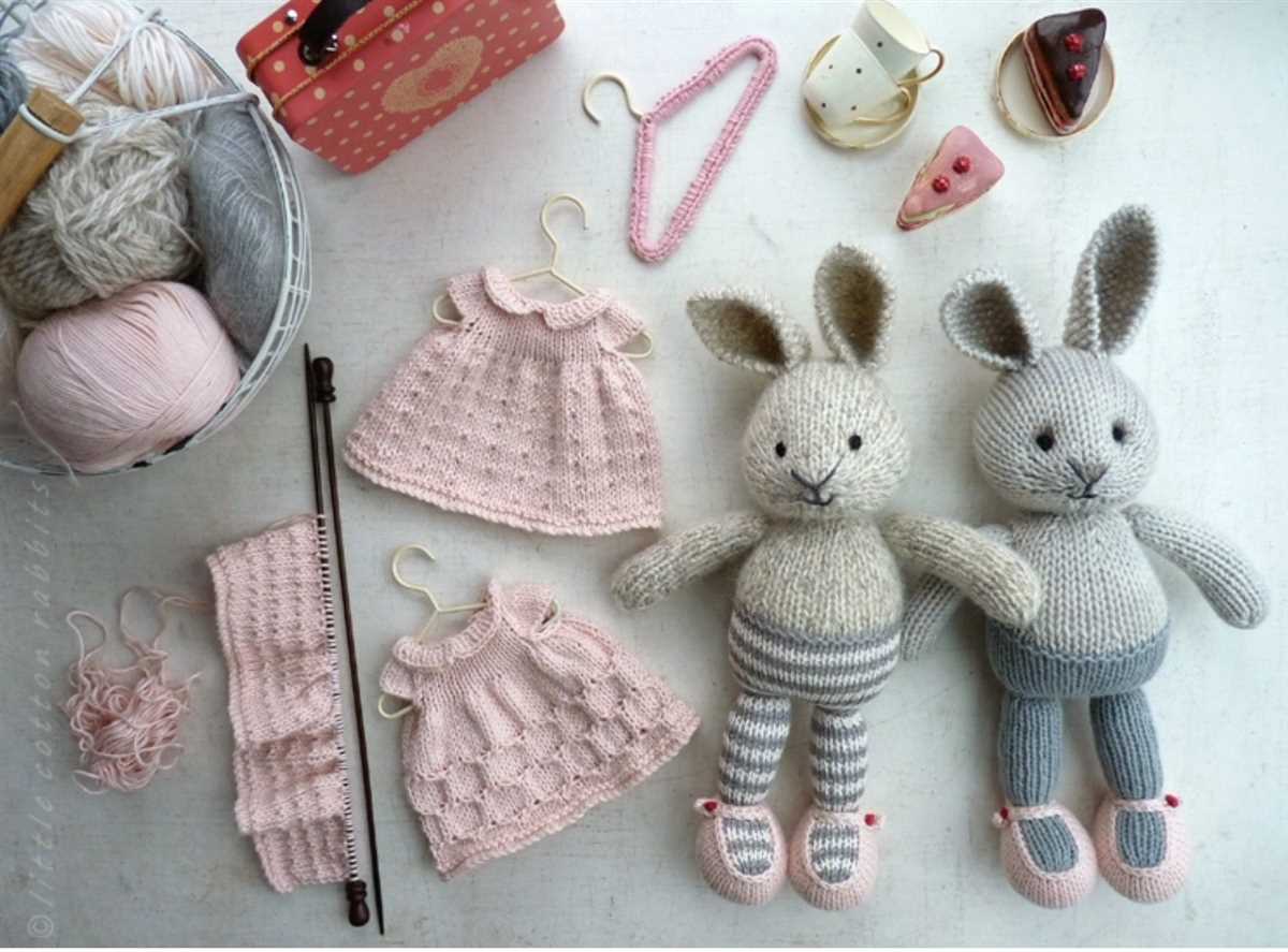 Little yarn dolls knitting pattern