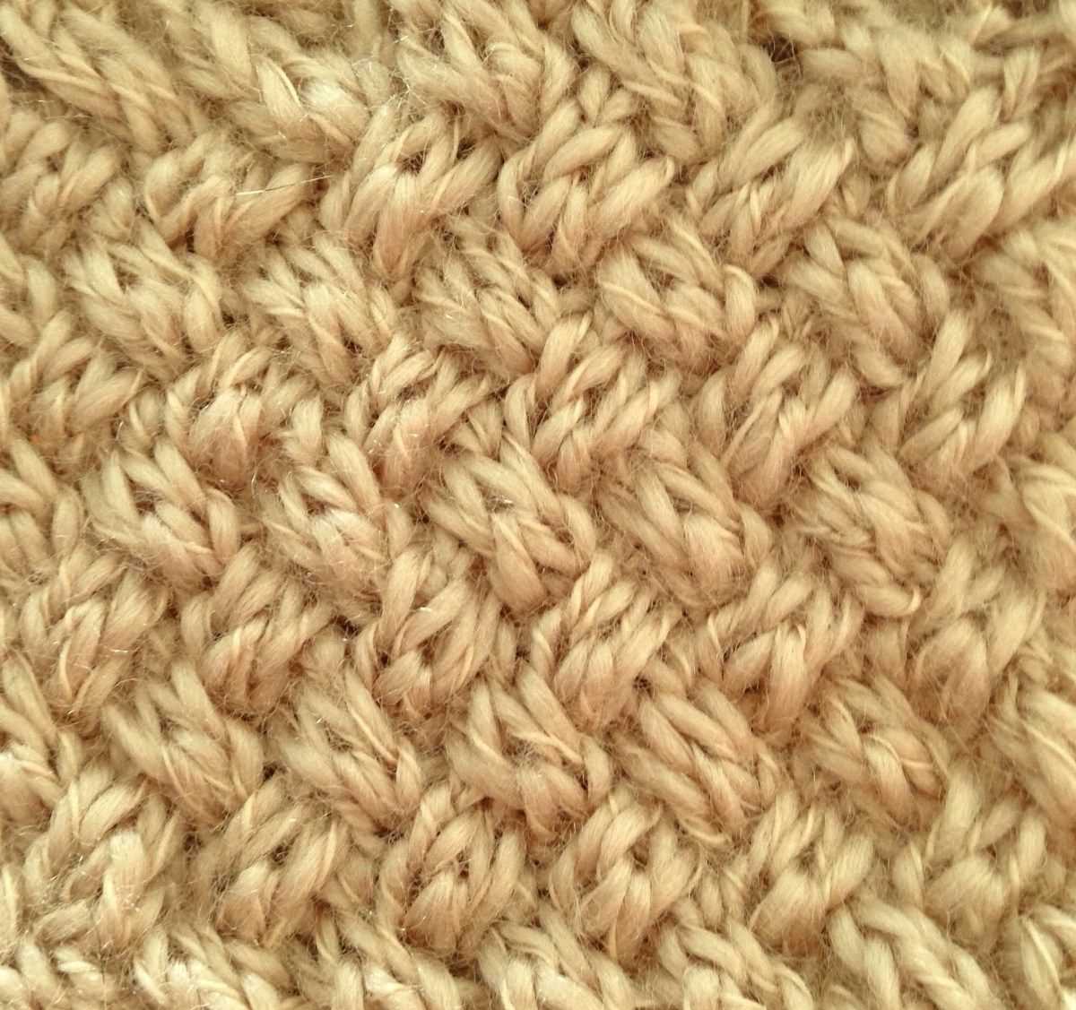 Knitting check pattern
