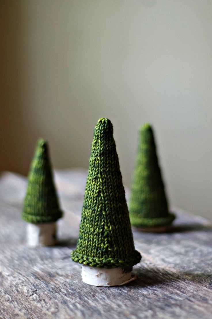 Knit christmas tree pattern