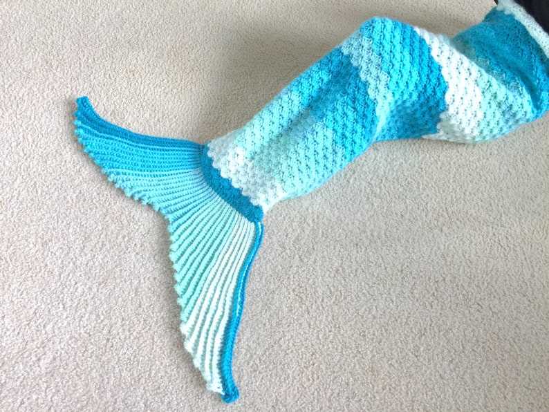Loom knit mermaid tail blanket pattern