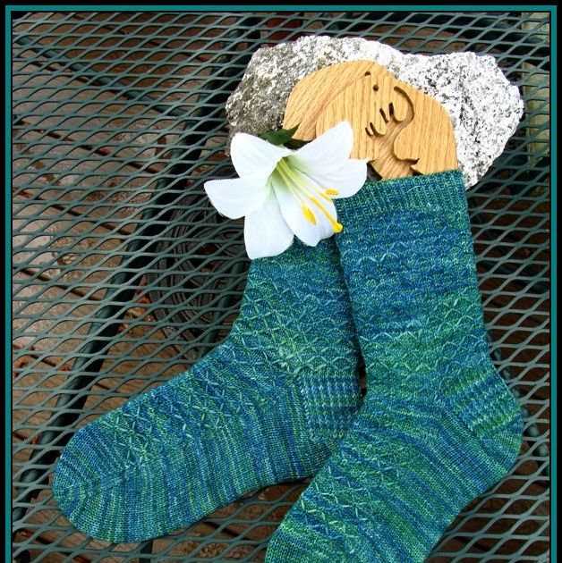 Sock knitting pattern circular needles