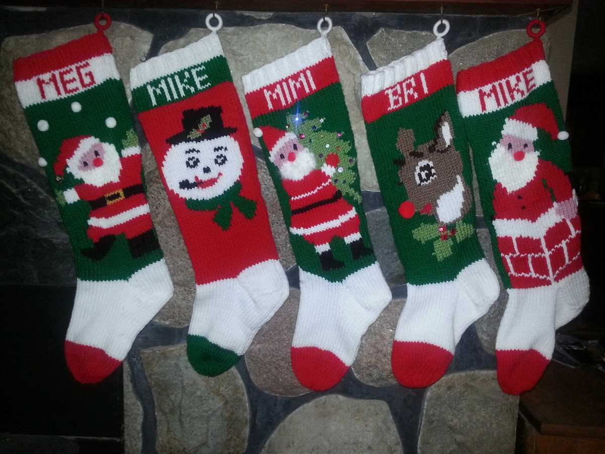 Angel christmas stocking knitting pattern