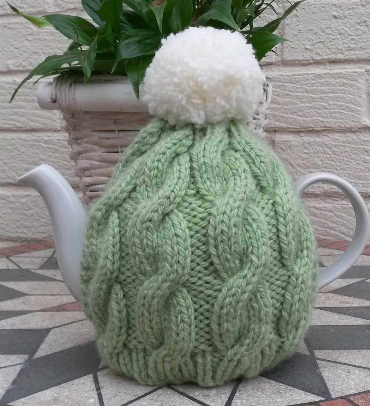 Aran tea cosy knitting pattern free